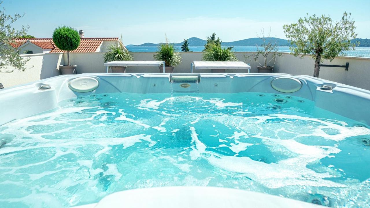Apartments Luka Vodice Buitenkant foto