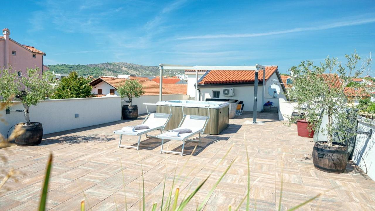Apartments Luka Vodice Buitenkant foto